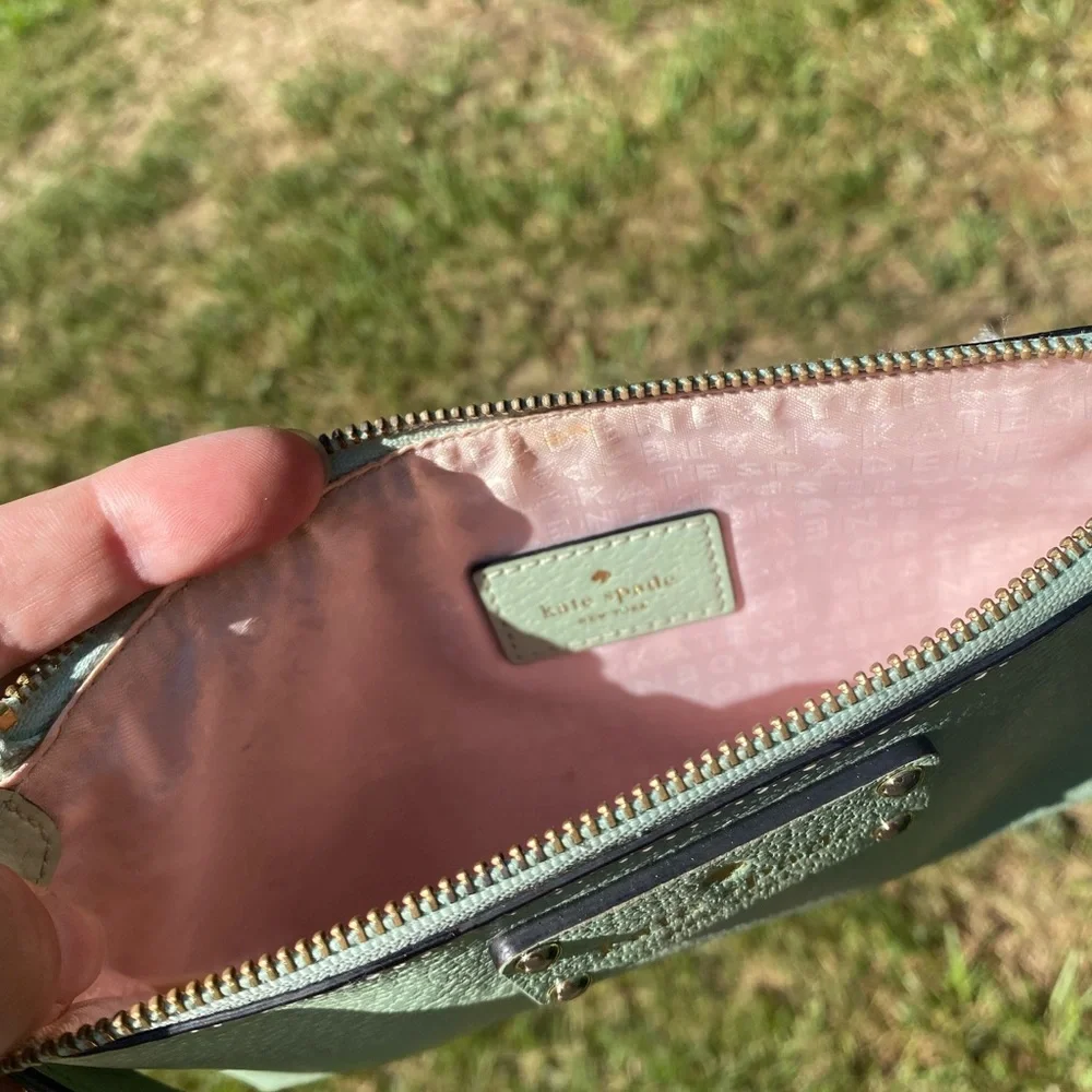 Kate Spade Wristlet - Picture 6 of 9